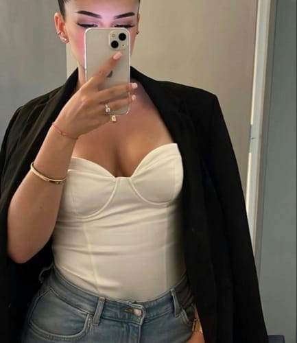 Melis E.